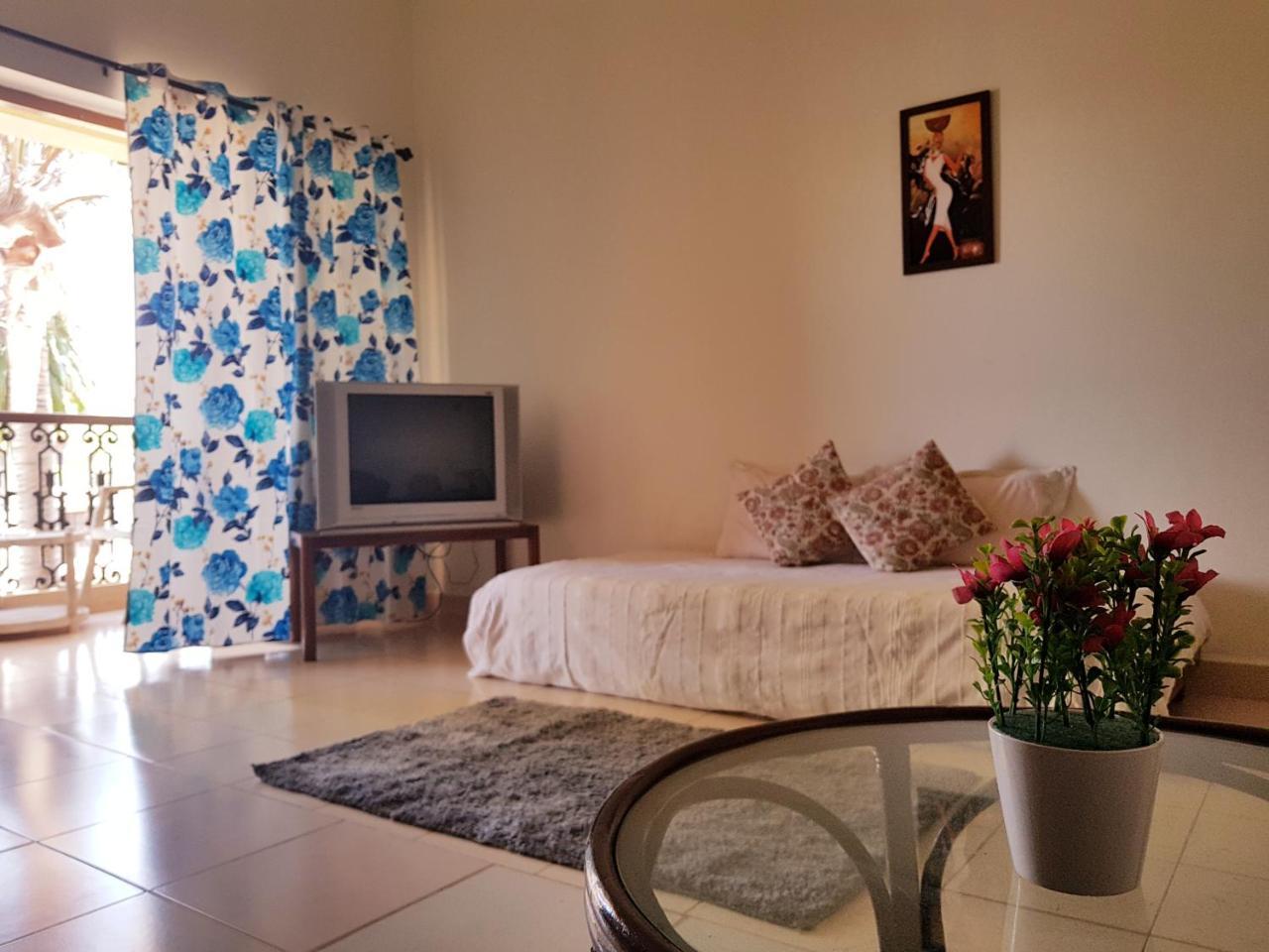 1 Bedroom Spacious Apartment In Калангут Экстерьер фото
